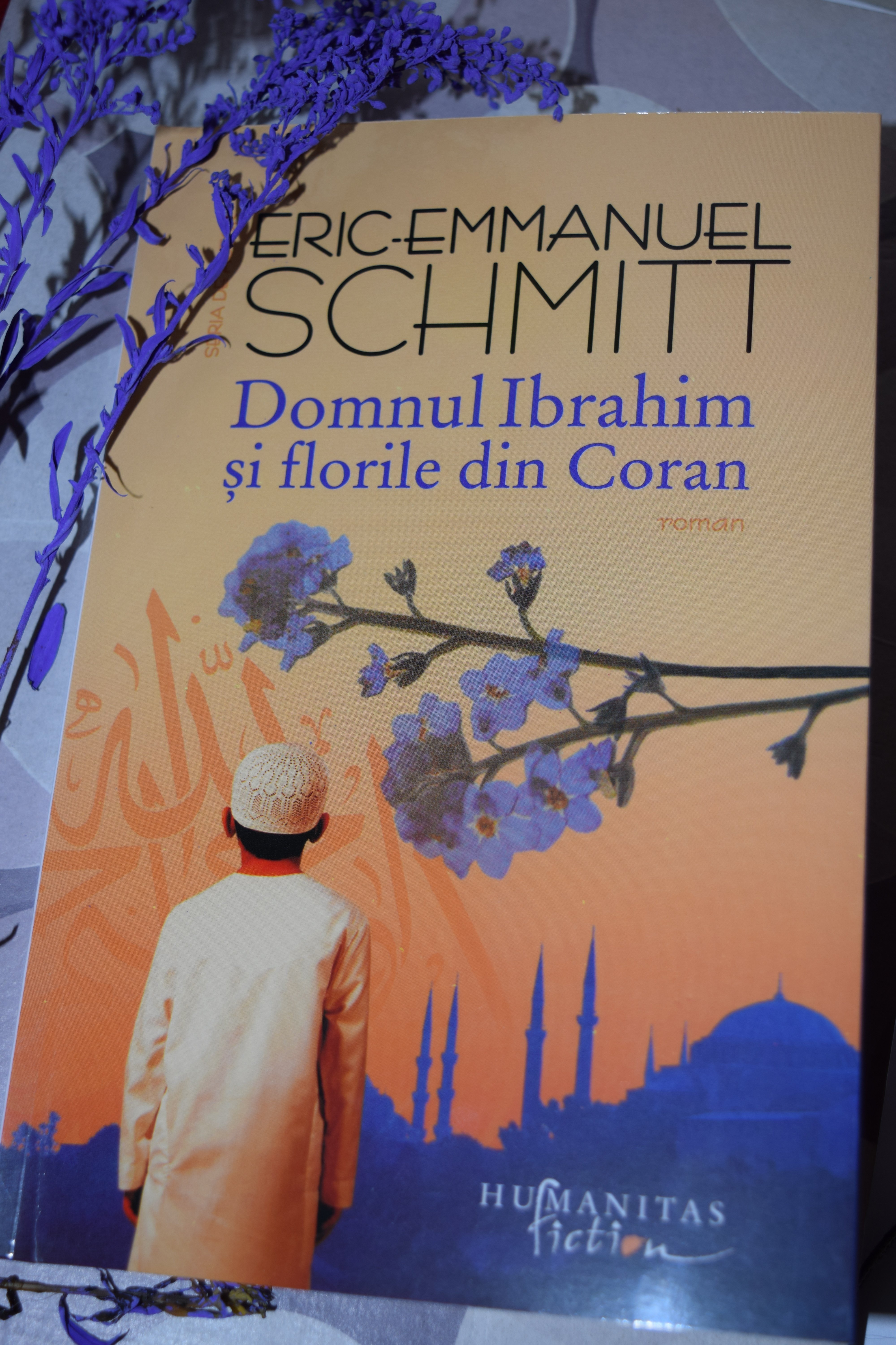Domnul Ibrahim și florile din Coran de Eric-Emmanuel Schmitt | The Search For More